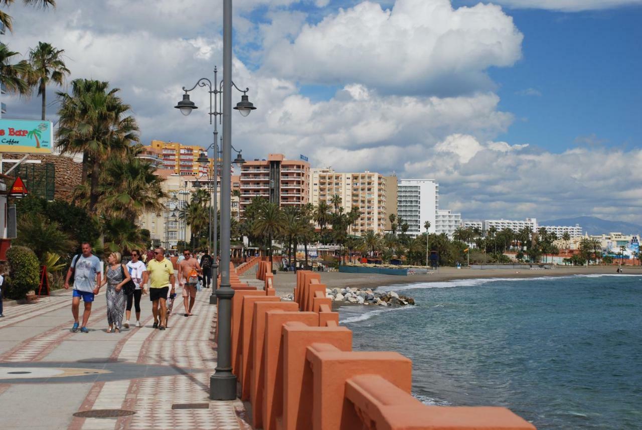 Cozy Apartment With First Line Seaview In Perfect Location, Near The Marina Benalmadena Ngoại thất bức ảnh